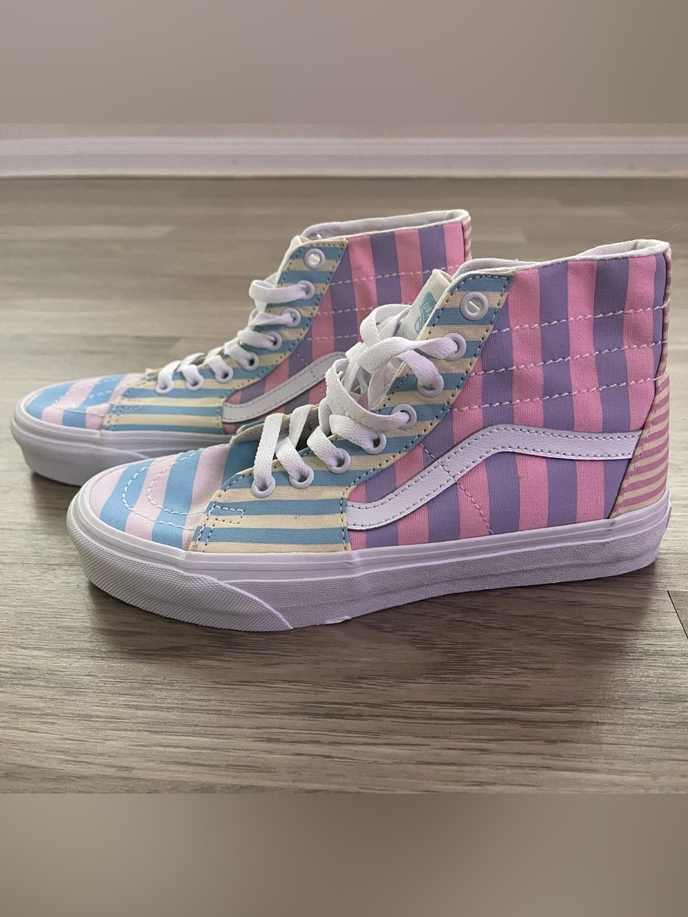 Vans Sk8-Hi Pastel Pink Blue Yellow Striped High-Top Skater Sneakers Women’s 7.5 - Picture 2 of 5